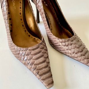 Snake skin texture BCBG heels